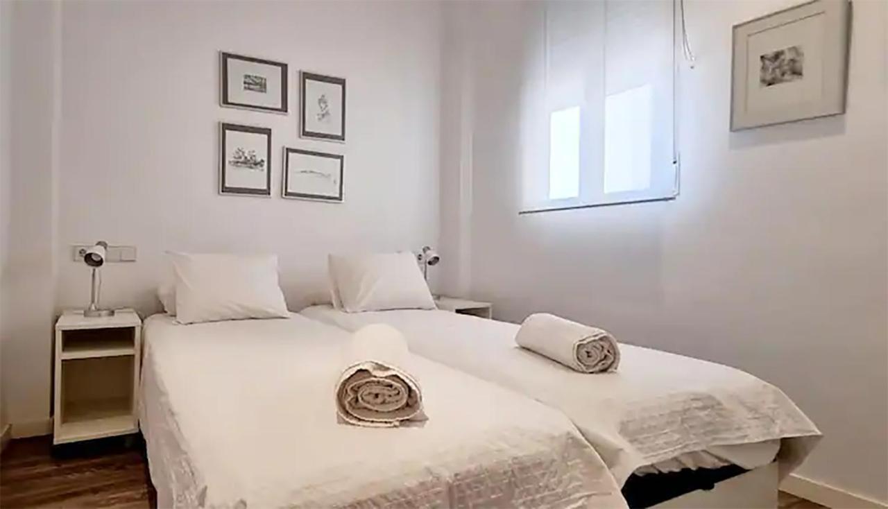 Florit Flats - The Canovas Appartement